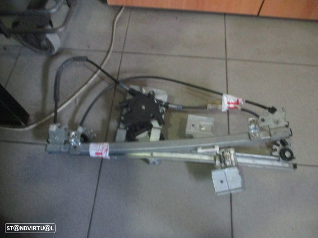 Elevador Com Motor D334701   454500018 VW POLO 1995 5P FE - 2
