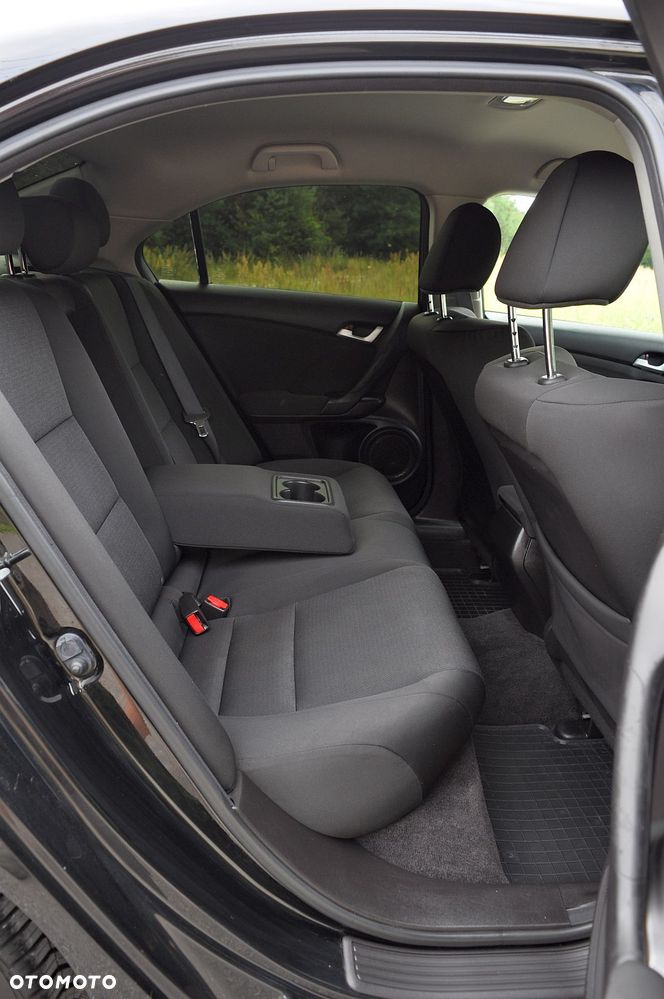 Honda Accord 2.0 Elegance 50 Jahre Edition - 20