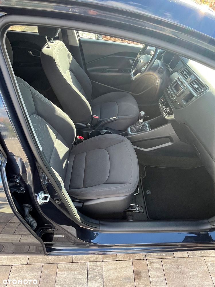 Kia Rio 1.2 Attract - 16