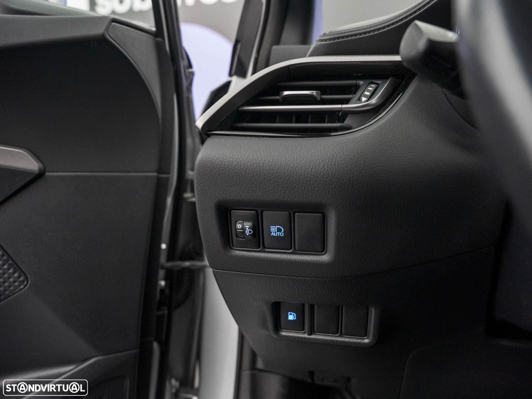 Toyota C-HR 1.8 Hybrid Comfort - 18