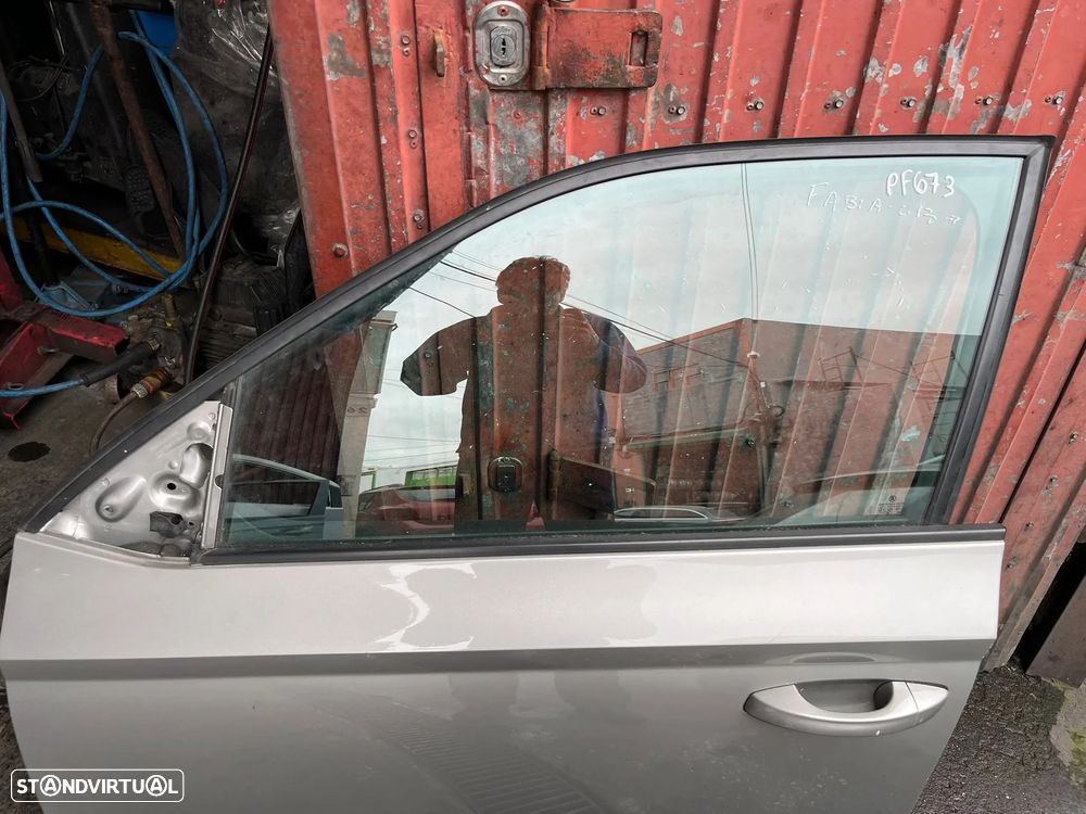 Skoda Fabia III - PORTA FRENTE ESQUERDA - PF673 - 2