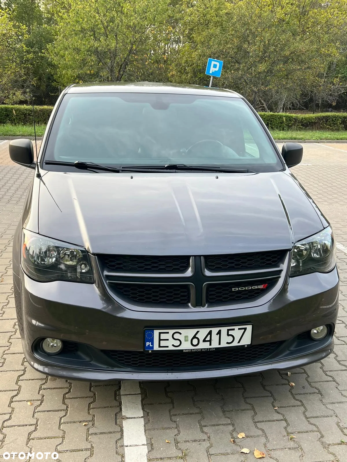 Dodge Grand Caravan - 10