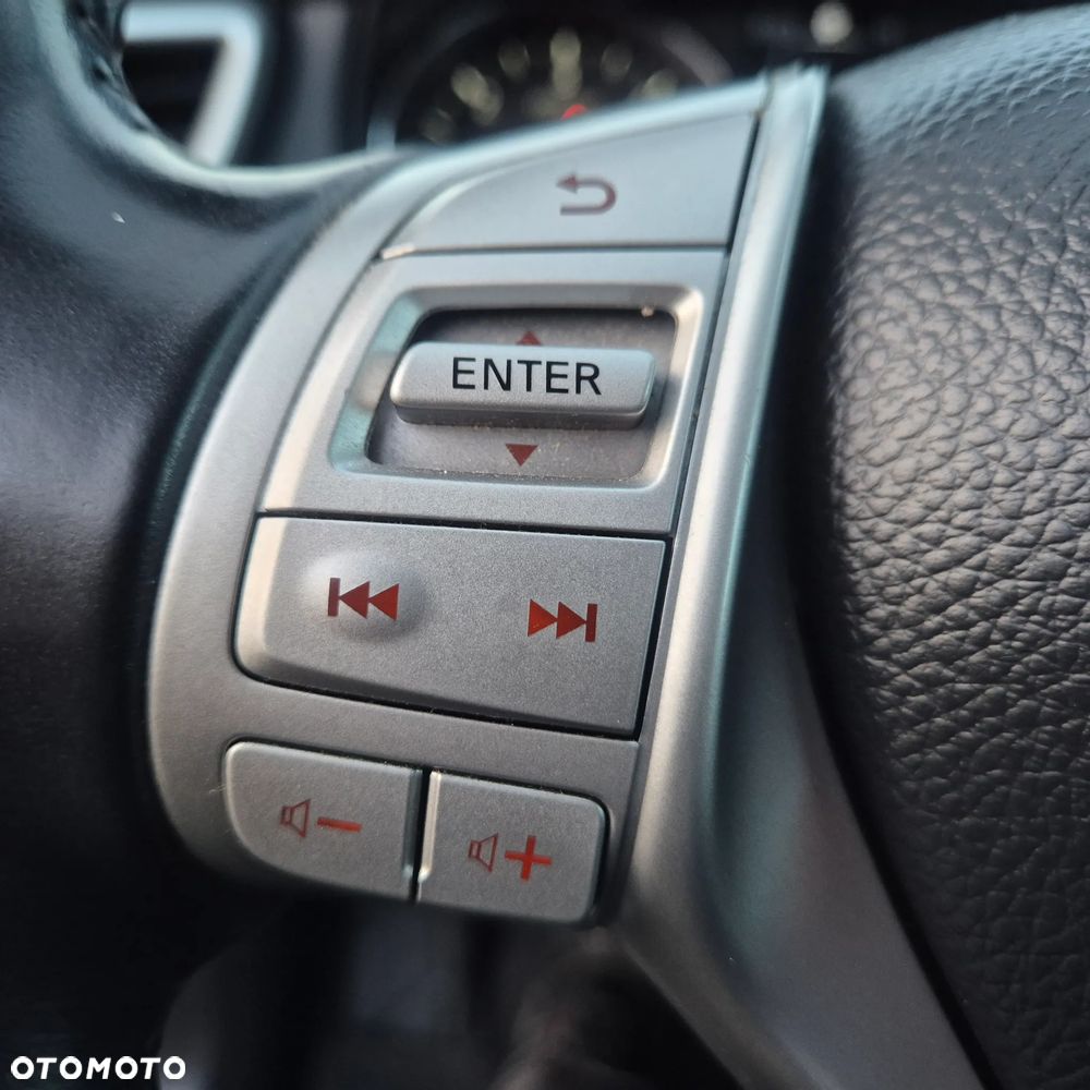 Nissan Qashqai 1.6 dCi 4 x 4 DPF Start/Stop I-Way - 26