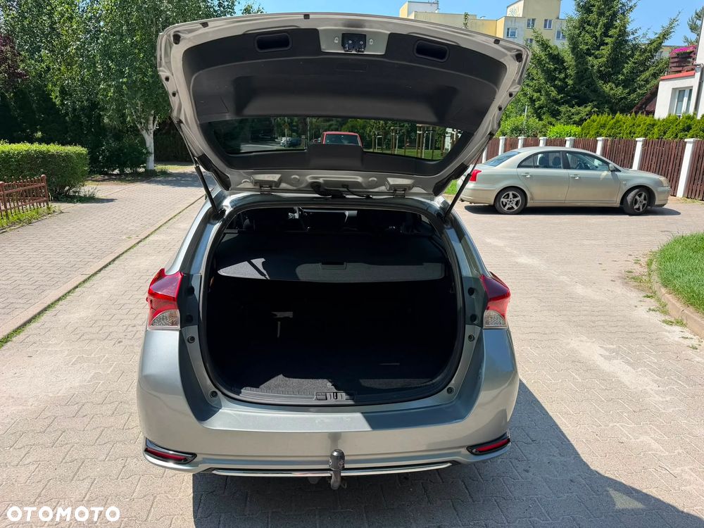 Toyota Auris - 17