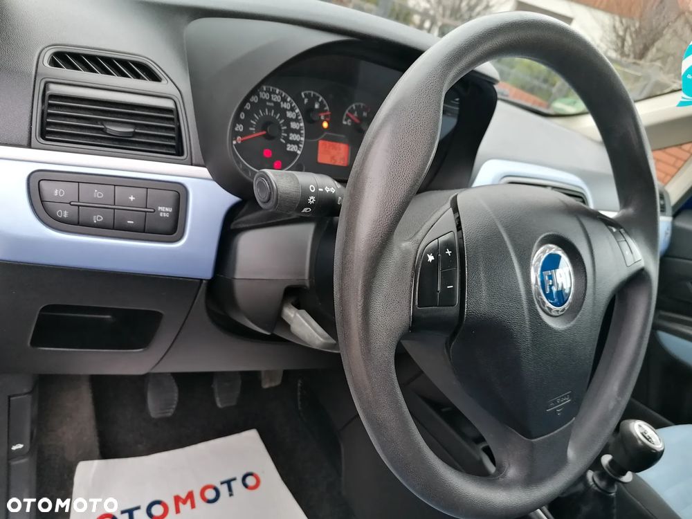 Fiat Punto 1.4 16V Dynamic - 24