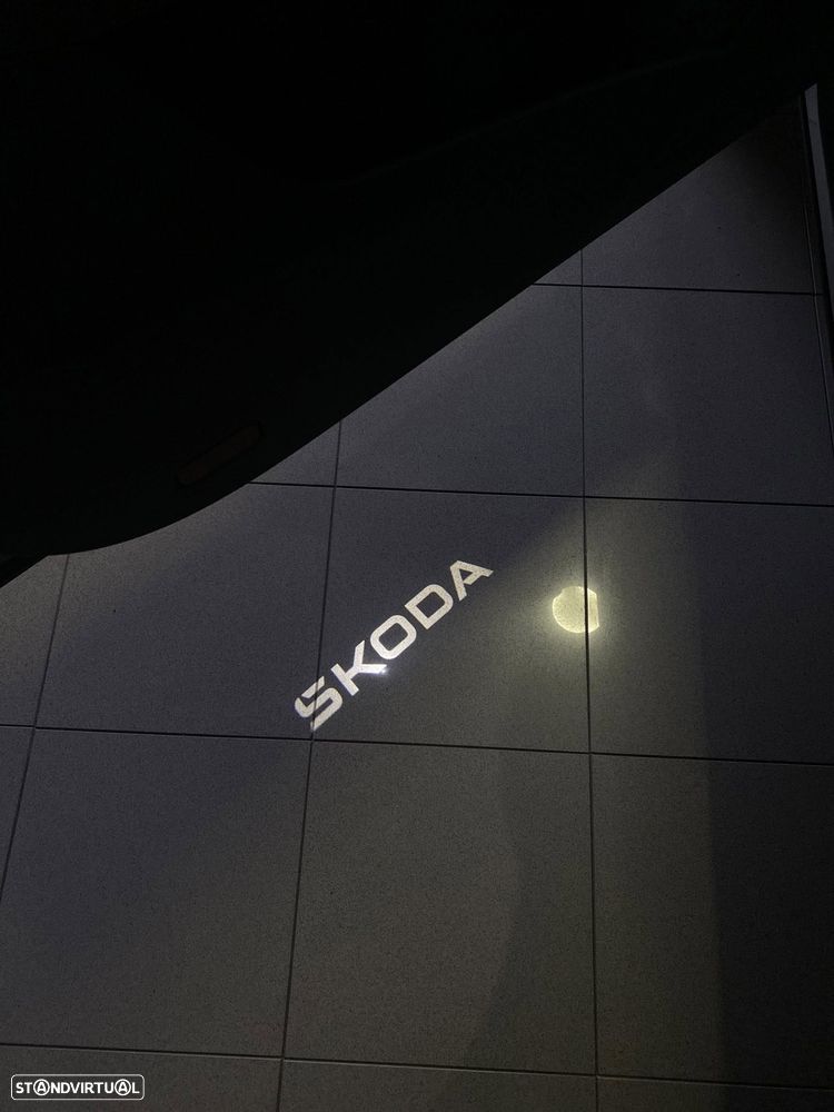 Skoda Karoq 1.0 TSI Sportline - 12
