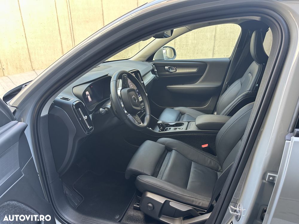 Volvo XC 40 B3 AT FWD MHEV Core - 13