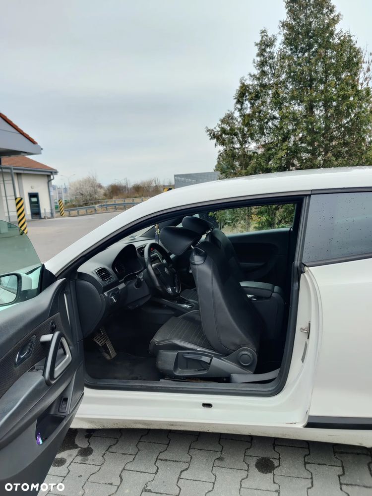 Volkswagen Scirocco 2.0 TDI DSG - 16