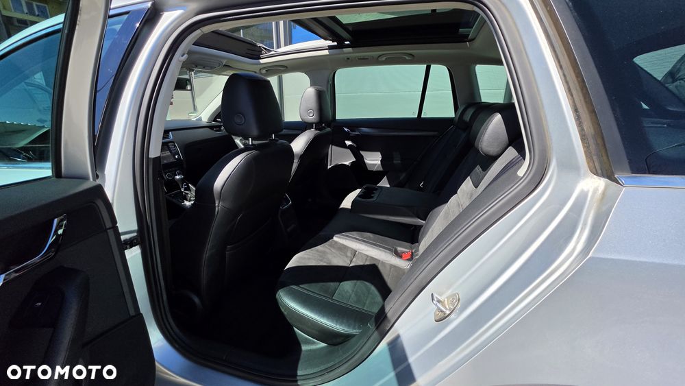 Skoda Octavia 2.0 TDI 4x4 DSG Scout - 6