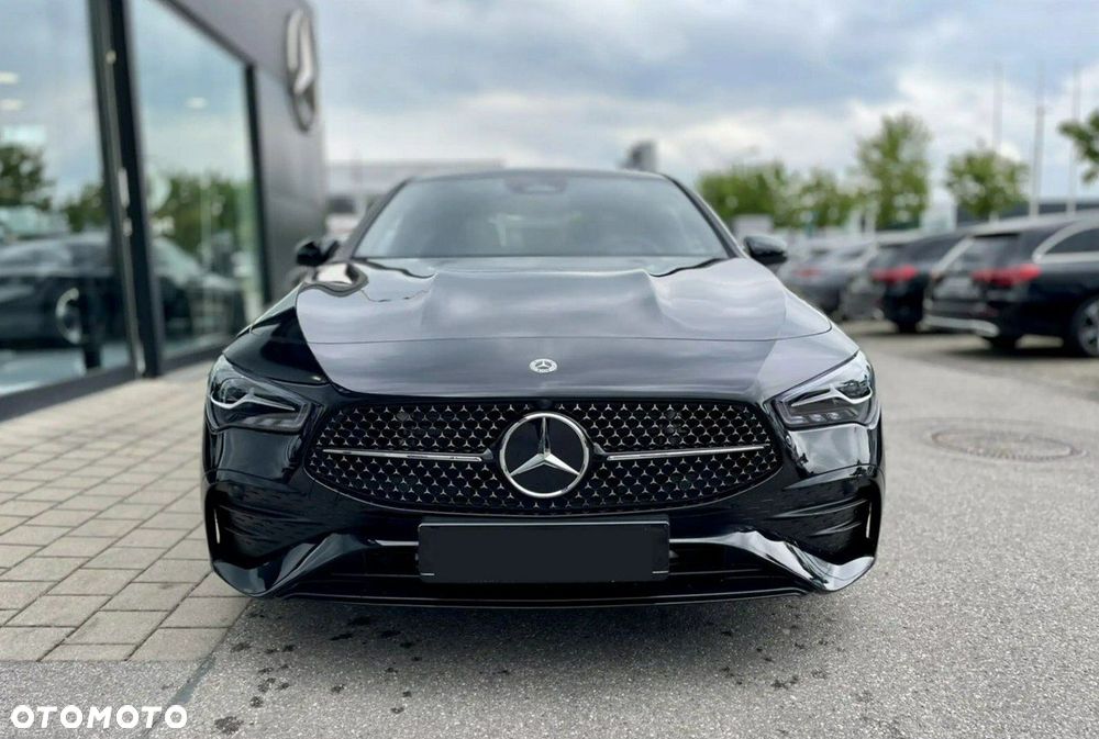 Mercedes-Benz CLA 220 d 4-Matic AMG Line 8G-DCT - 2
