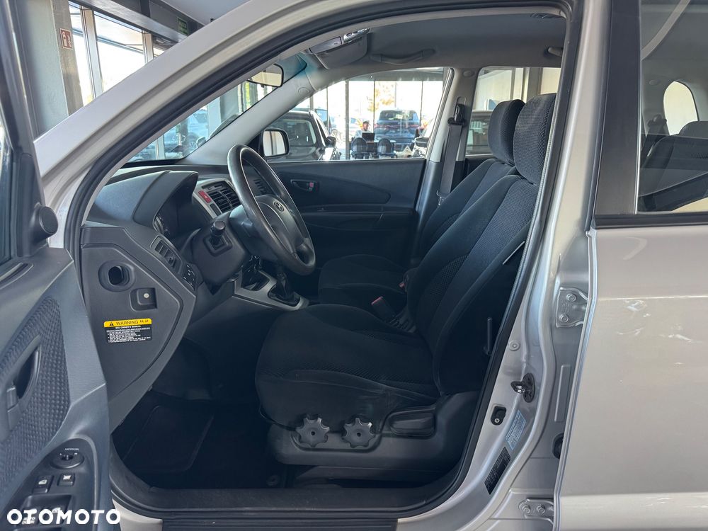 Hyundai Tucson 2.0 Comfort 2WD - 17