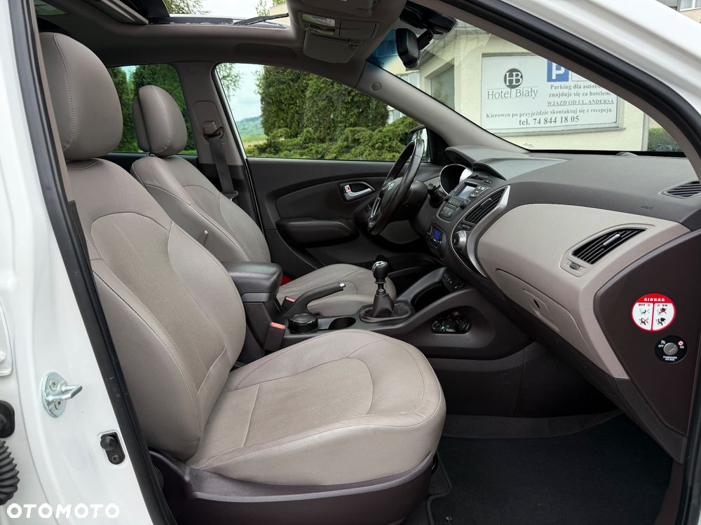 Hyundai ix35 1.6 2WD Fifa World Cup Edition - 29