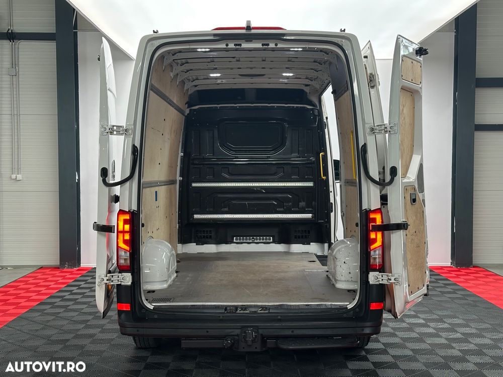 Volkswagen Crafter - 32
