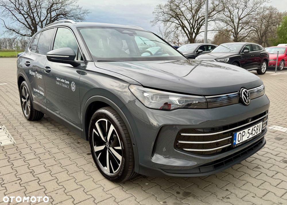 Volkswagen Tiguan - 3