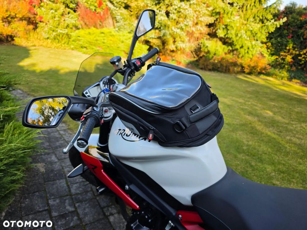 Triumph Street Triple - 20