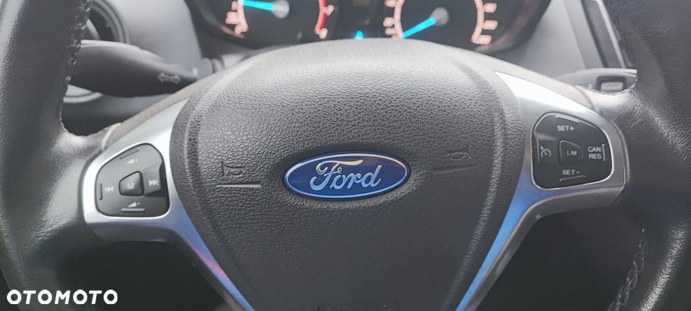 Ford Tourneo Courier 1.0 EcoBoost S&S Ambiente - 20