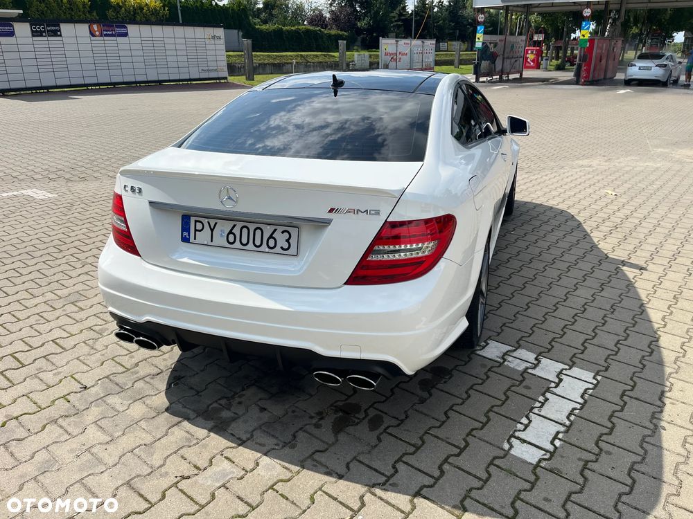 Mercedes-Benz Klasa C 63 AMG AMG SPEEDSHIFT MCT - 15