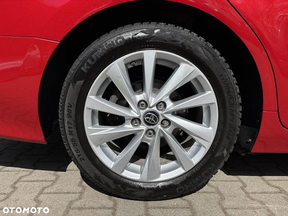Toyota Camry 2.5 Hybrid Comfort CVT - 25