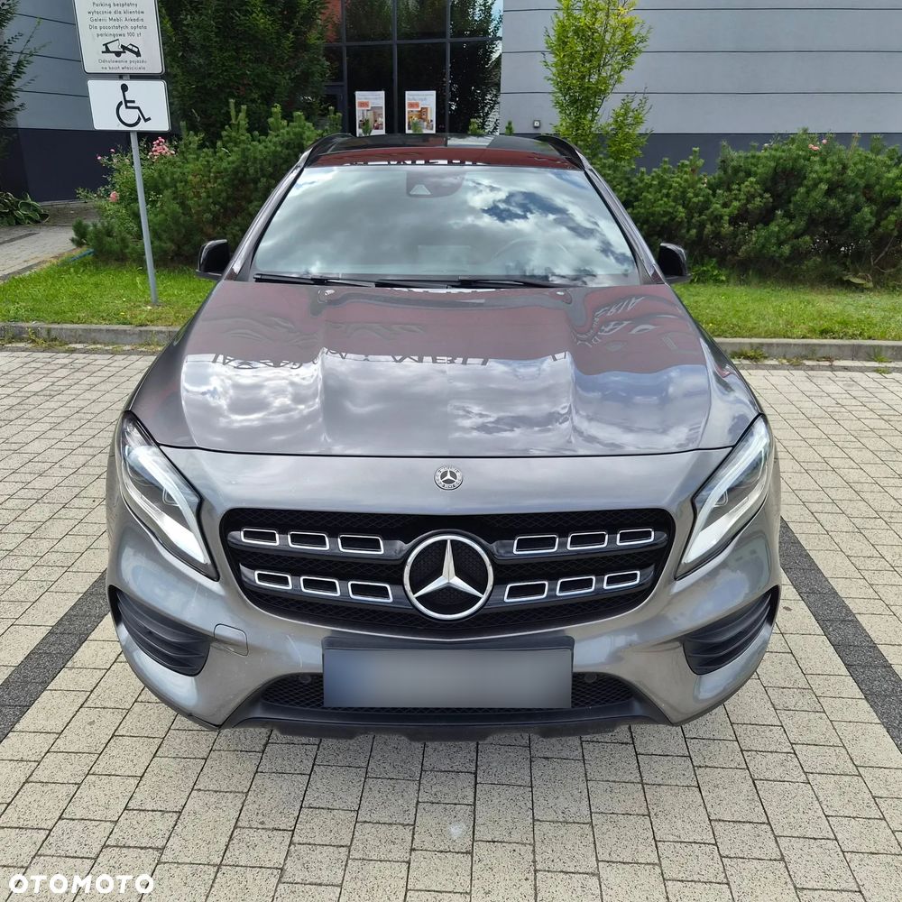 Mercedes-Benz GLA 220 4-Matic - 2