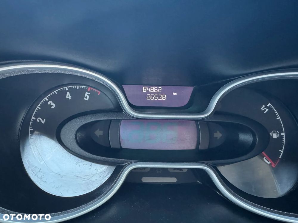Opel Vivaro - 8