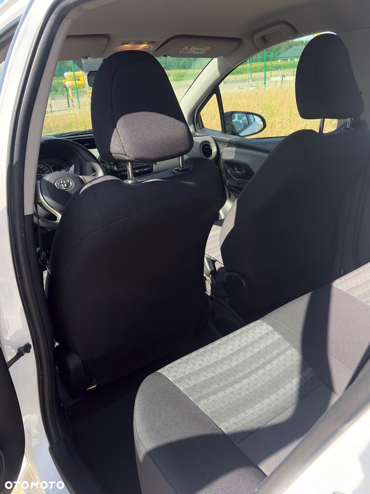 Toyota Yaris - 30