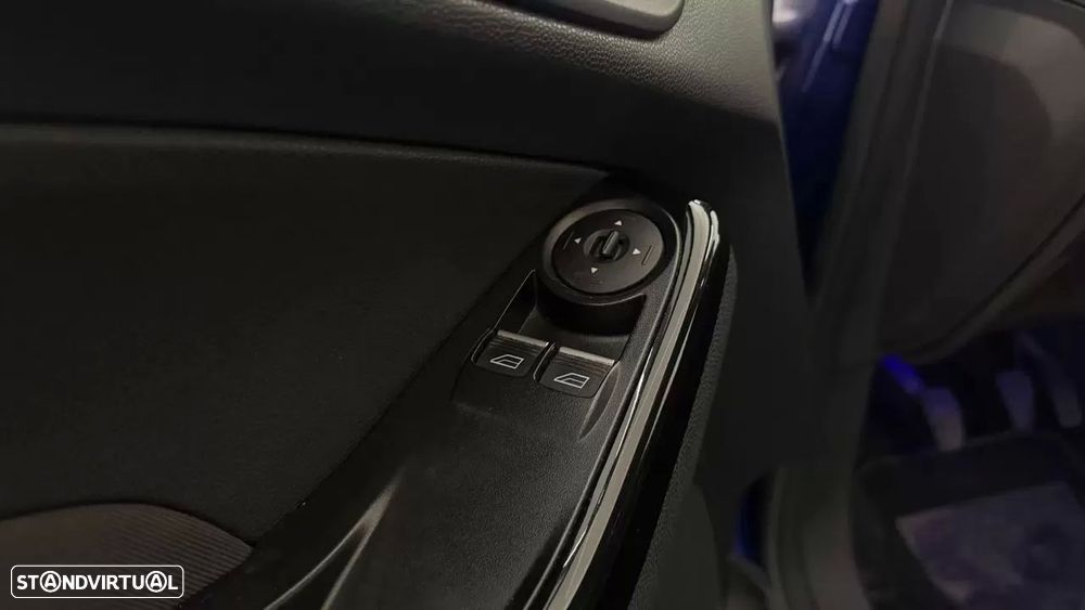 Ford Fiesta 1.0 T EcoBoost Titanium - 17