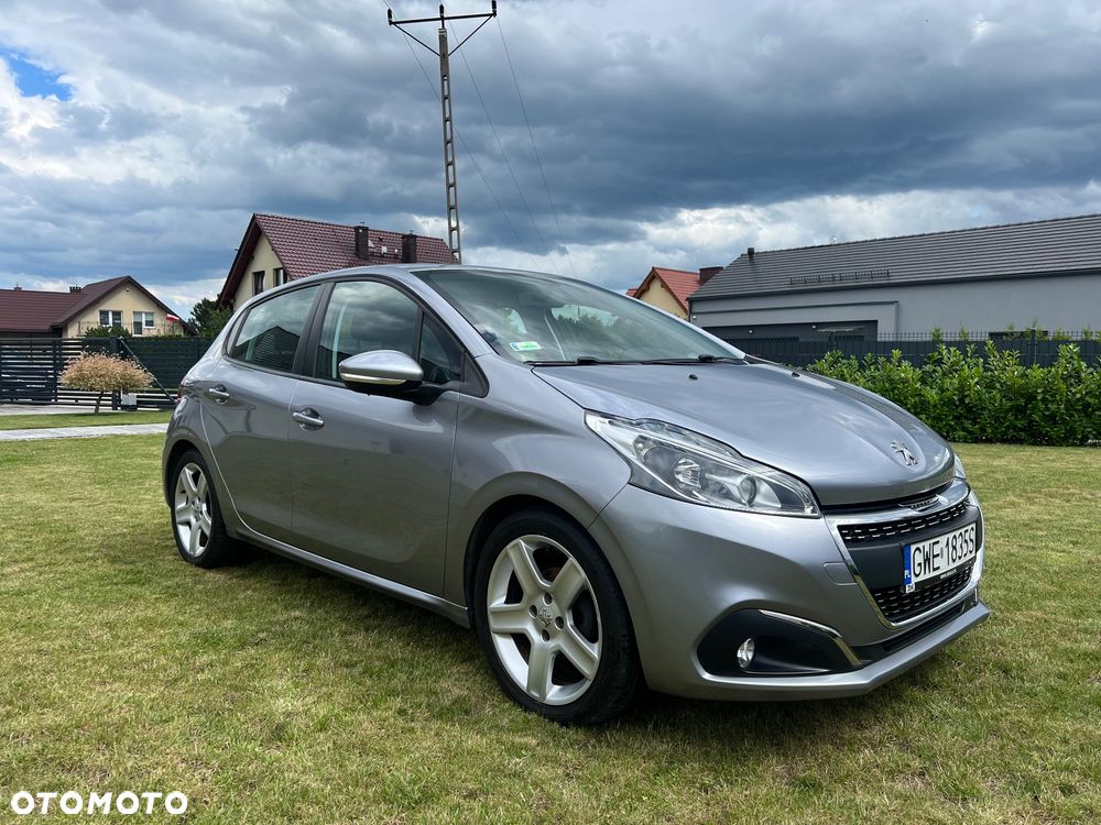 Peugeot 208 1.5 BlueHDi Allure S&S - 9