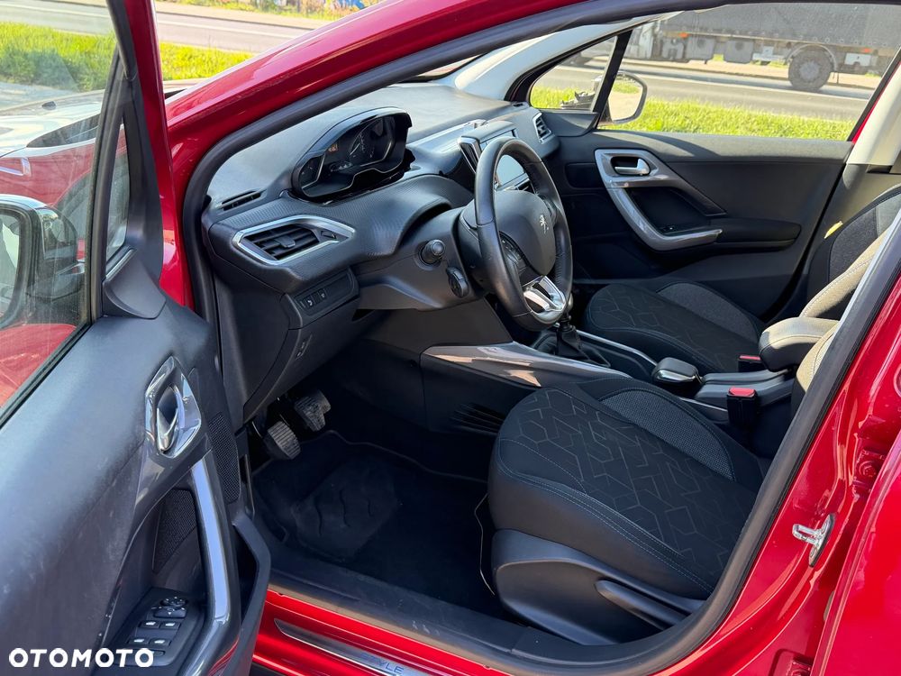 Peugeot 2008 PureTech 130 Stop&Start Allure - 11