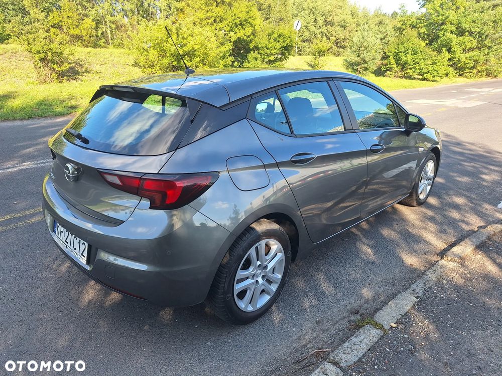 Opel Astra 1.2 T Edition S&S - 4