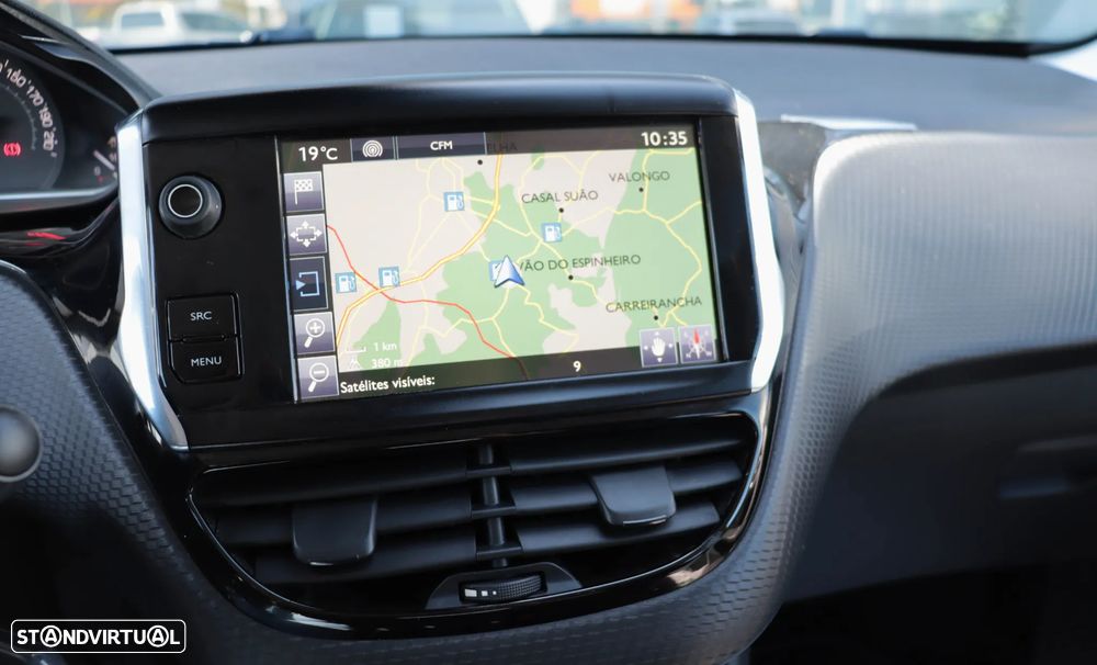 Peugeot 2008 1.2 PureTech Style - 19