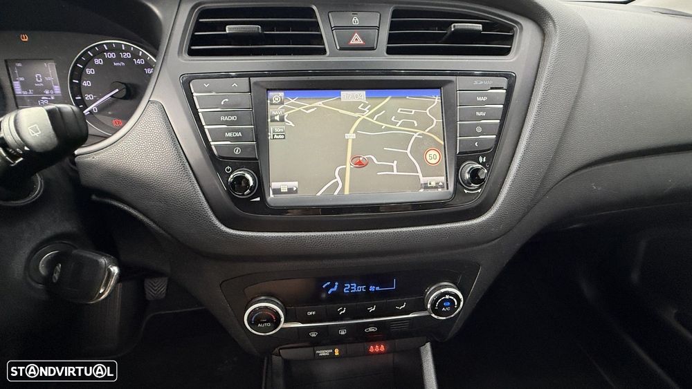 Hyundai i20 - 23