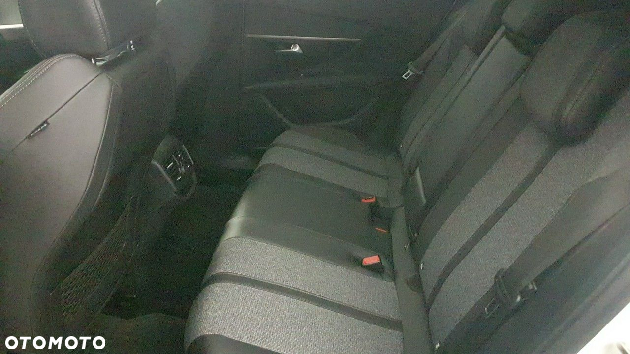 Peugeot 3008 - 21