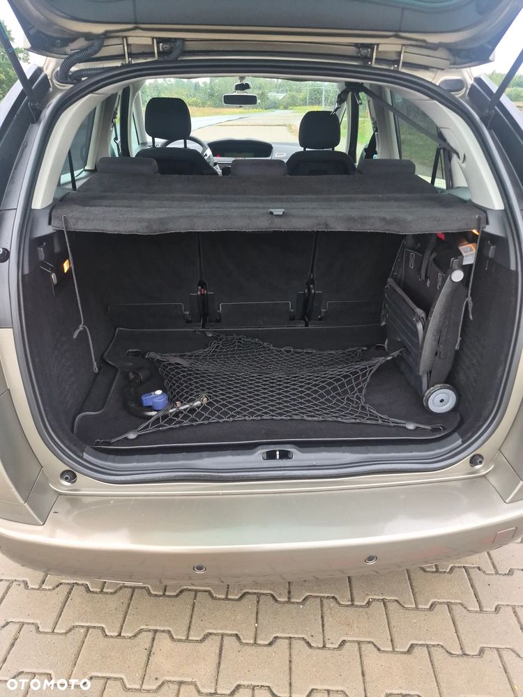 Citroën C4 Picasso - 17