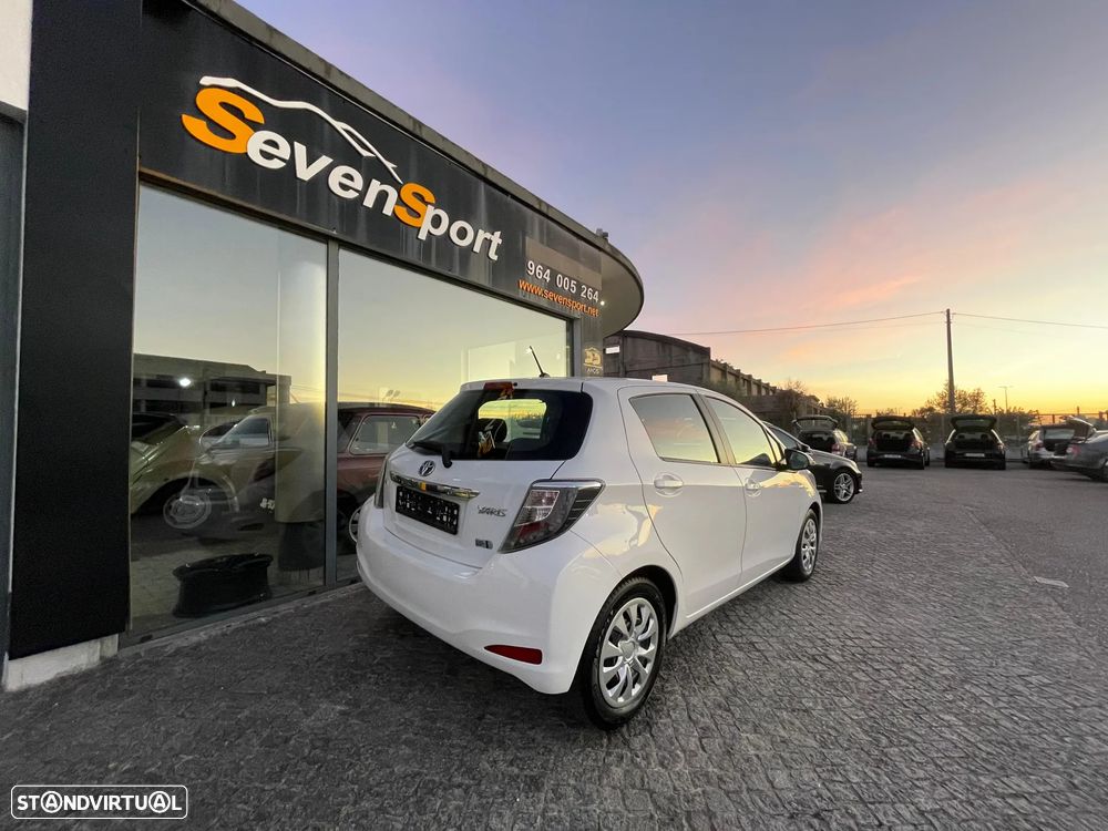 Toyota Yaris 1.5 HSD Active - 6