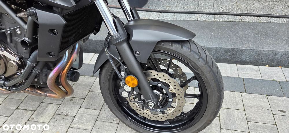 Yamaha MT - 17