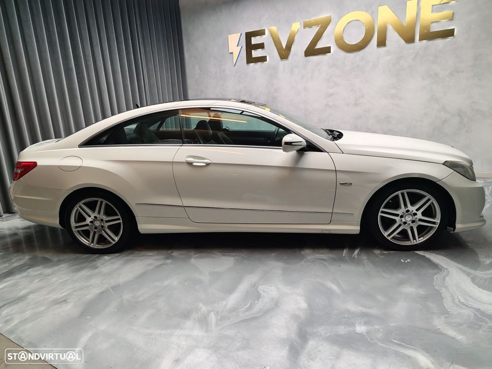 Mercedes-Benz E 250 CGi Classic BlueEfficiency - 8