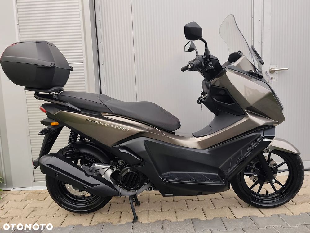 Kymco Skytown - 10