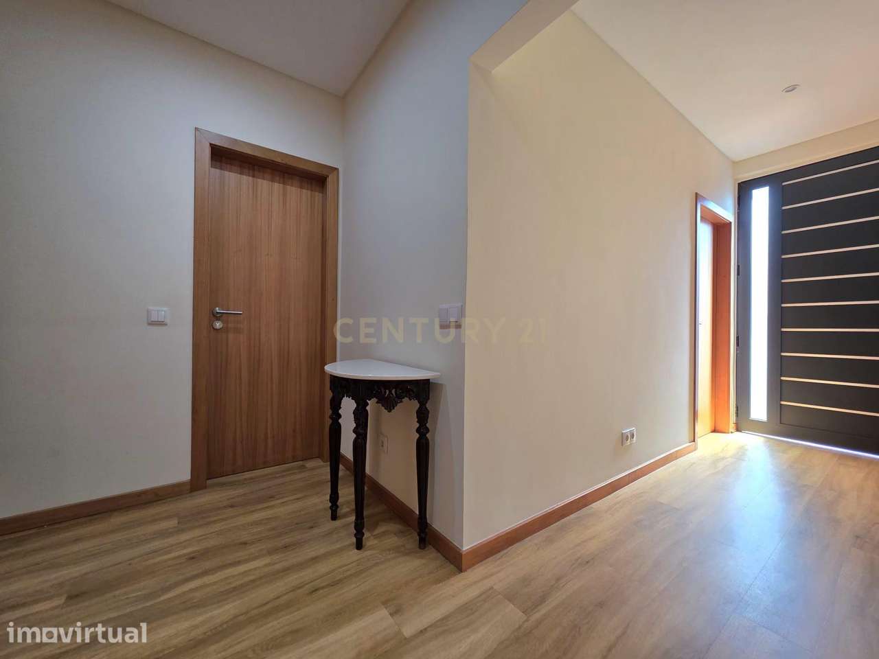 Moradia Isolada com Vista Mar no Lazareto, Funchal - Grande imagem: 4/22