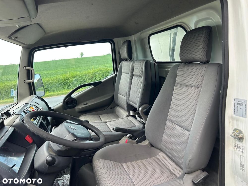 Nissan Cabstar - 26