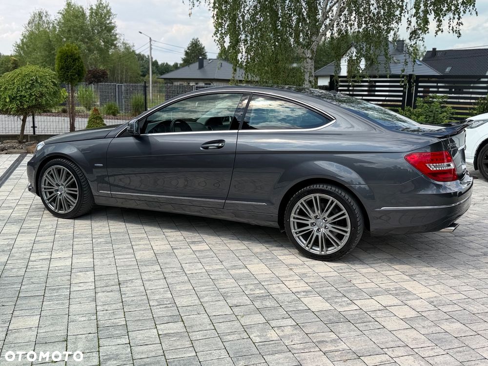 Mercedes-Benz Klasa C 250 CGI BlueEff - 3