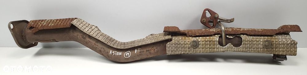 RURA WYDECHOWA PRAWA ASTON MARTIN RAPIDE 6.0 V12 - 1