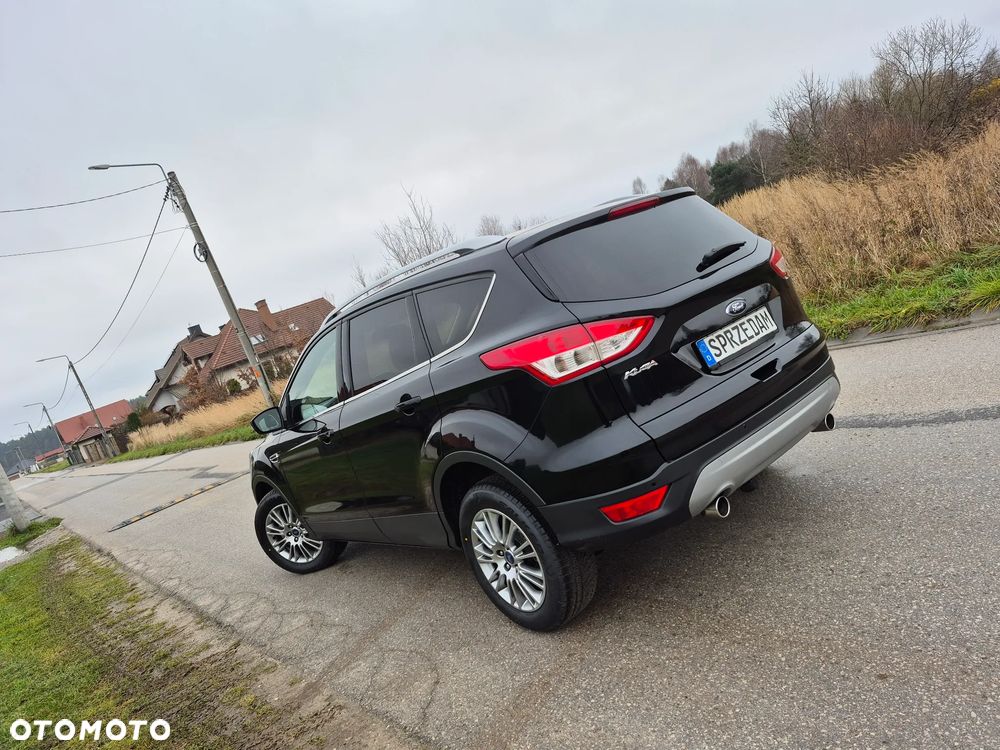 Ford Kuga 2.0 TDCi 2x4 Titanium - 4