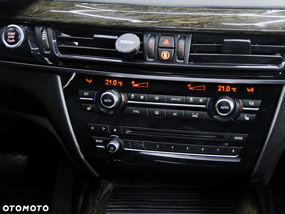 BMW X5 xDrive35i - 27