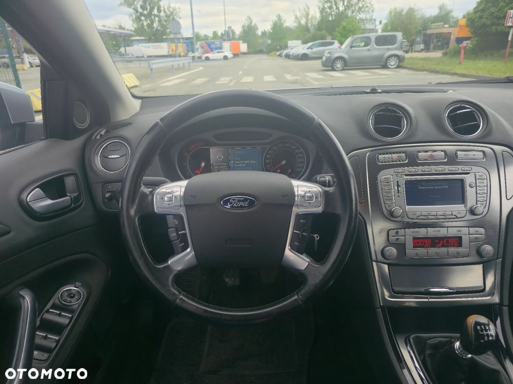 Ford Mondeo - 13