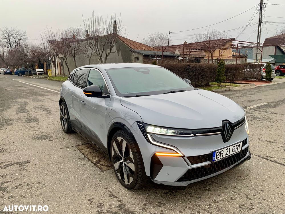 Renault Megane E-TECH 60 kWh 220 CP Techno - 2