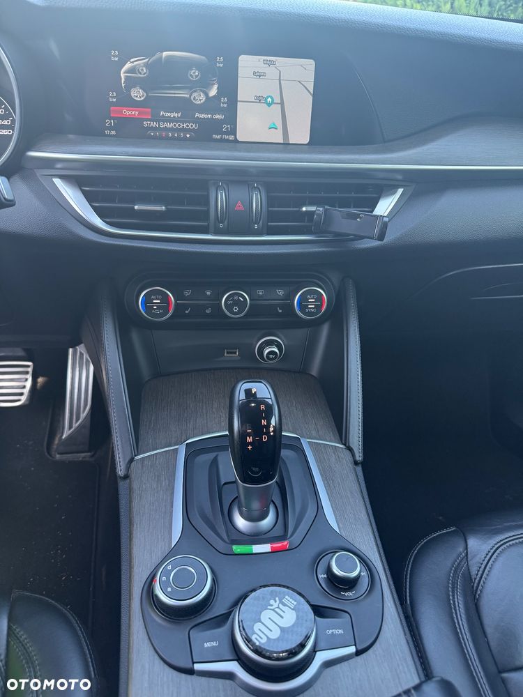 Alfa Romeo Stelvio 2.0 Turbo First Edition Q4 - 10