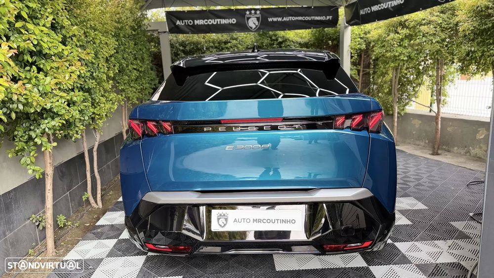 Peugeot E-3008 GT - 9