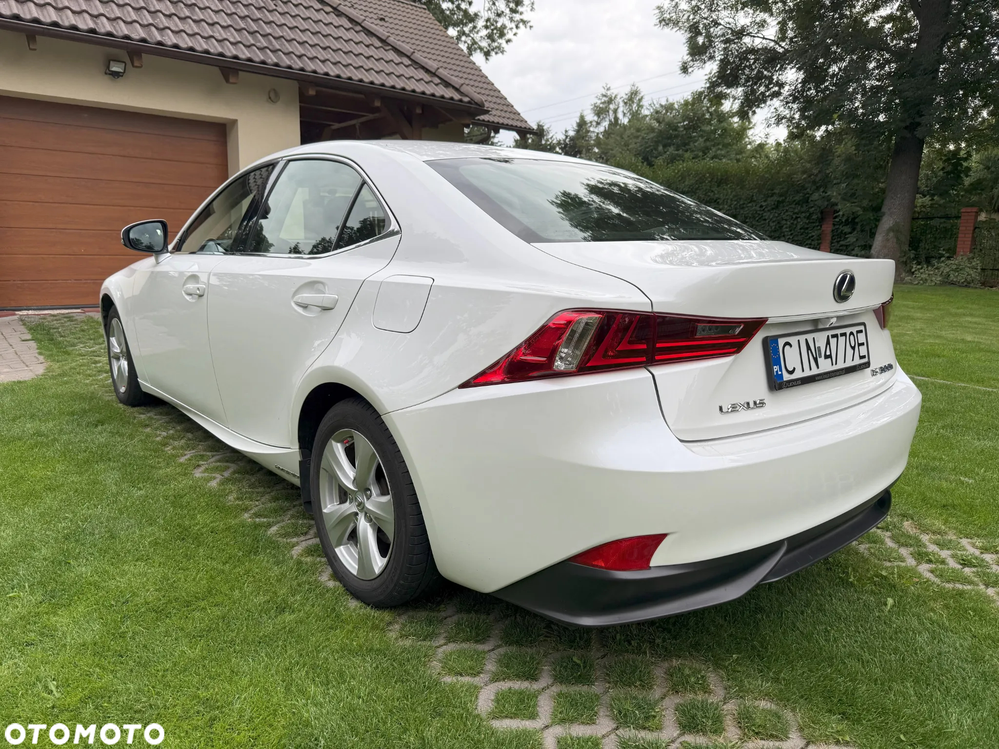 Lexus IS 300h Elite - 5