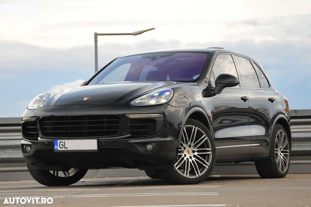 Porsche Cayenne 3.0 L - 4