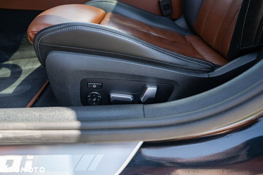 BMW Seria 8 M850i xDrive - 29